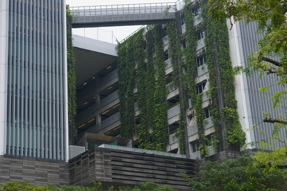 건물에 설치된 스마트팜